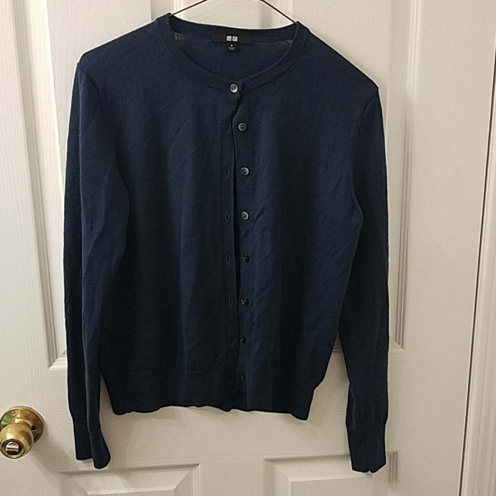 Uniqlo 100% wool cardigan sweater
